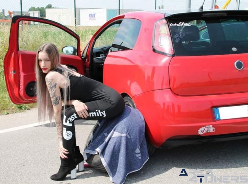 Raduno Minerbio & Motori
Imagen del reportaje de la revista Tuning Area4tuners.es, de la concentración de coches Tuning del año 2024 en Minerbio, Italia