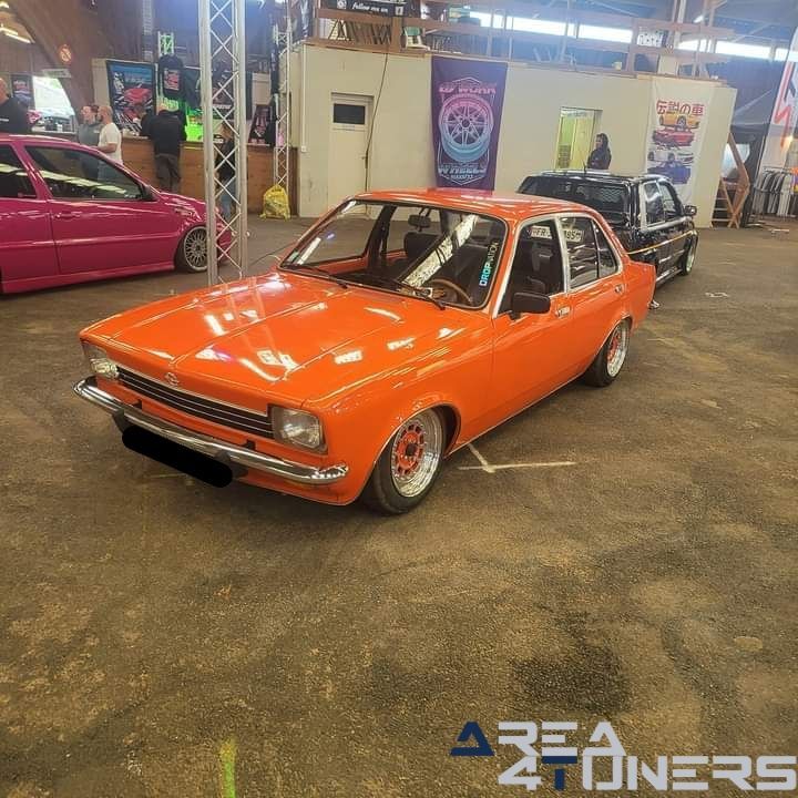 The Show
Imagen del reportaje de la revista Tuning Area4tuners.es, de la concentración de coches Tuning del año 2024 en Magny Cours, Francia