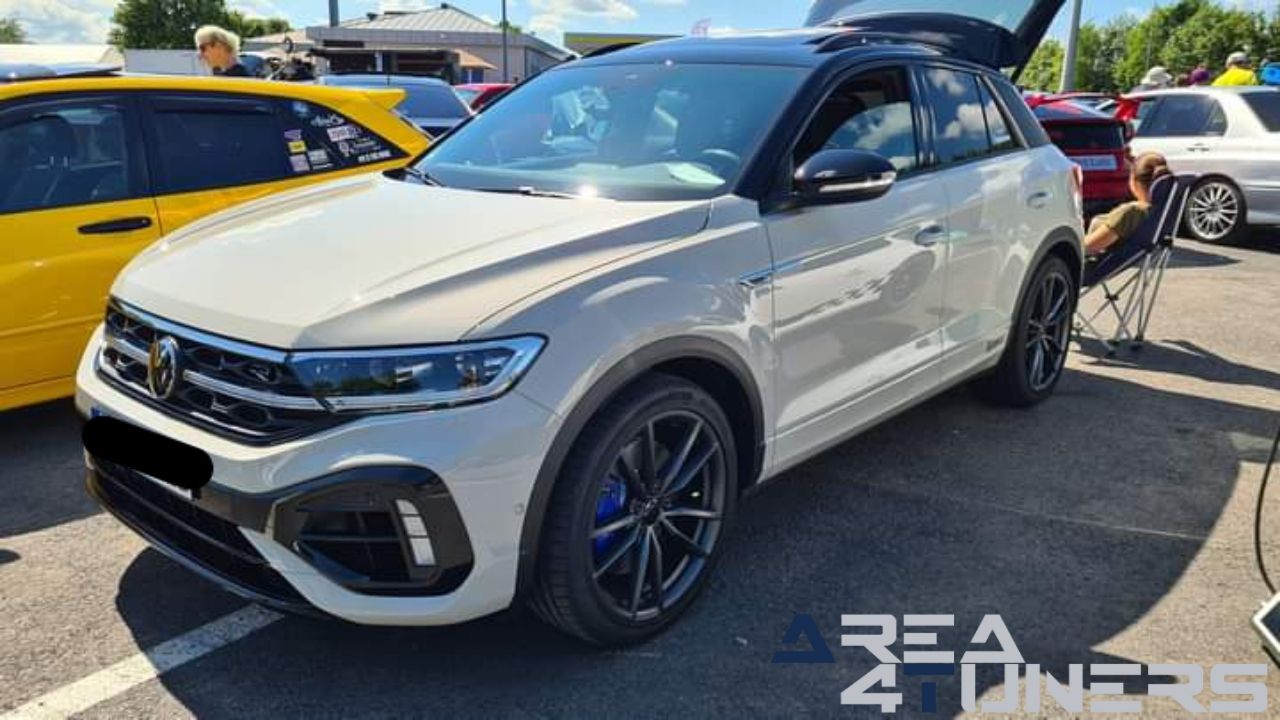 Tuning Day Gollhofen
Imagen del reportaje de la revista Tuning Area4tuners.es, de la concentración de coches Tuning del año 2024 en Gollhofen, Alemania