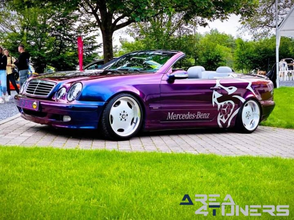 3eme Black Devil And Bad Girl Crew Meeting
Imagen del reportaje de la revista Tuning Area4tuners.es, de la concentración de coches Tuning del año 2024 en Hechtel, Bélgica