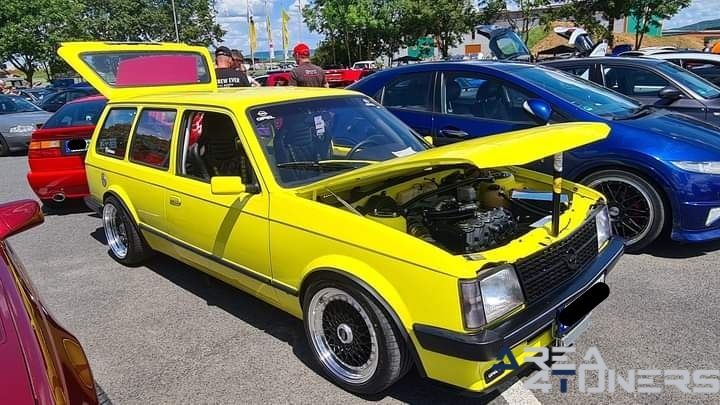 Tuning Day Gollhofen
Imagen del reportaje de la revista Tuning Area4tuners.es, de la concentración de coches Tuning del año 2024 en Gollhofen, Alemania