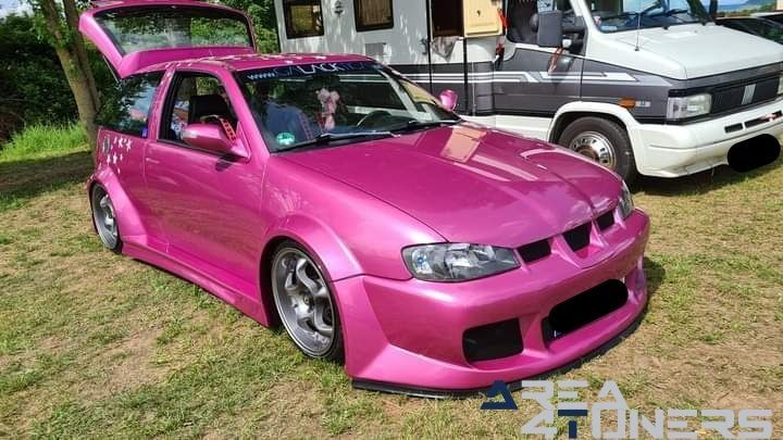 Tuning Day Gollhofen
Imagen del reportaje de la revista Tuning Area4tuners.es, de la concentración de coches Tuning del año 2024 en Gollhofen, Alemania