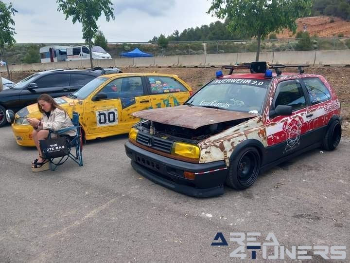Vimbodí Motor Shoe
Imagen del reportaje de la revista Tuning Area4tuners.es, de la concentración de coches Tuning del año 2024 en Vimbodí, Tarragona, España