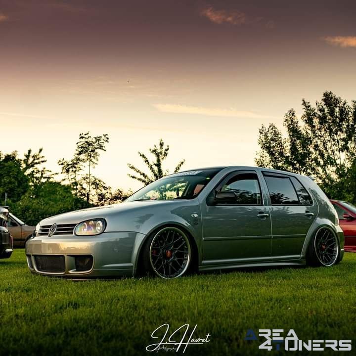 Gazman Tuning Du Nuit
Imagen del reportaje de la revista Tuning Area4tuners.es, de la concentración de coches Tuning del año 2024 en Rumes, Bélgica