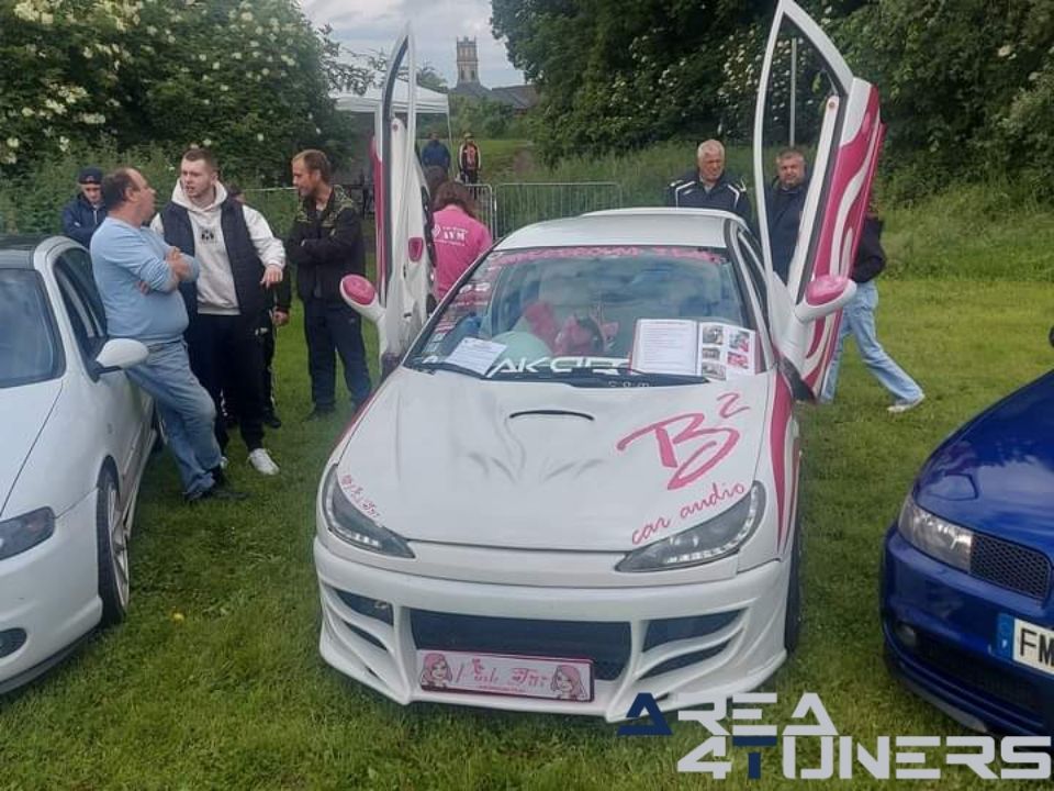 22eme Meeting Harnes Tuning Club
Imagen del reportaje de la revista Tuning Area4tuners.es, de la concentración de coches Tuning del año 2024 en Harnes, Francia