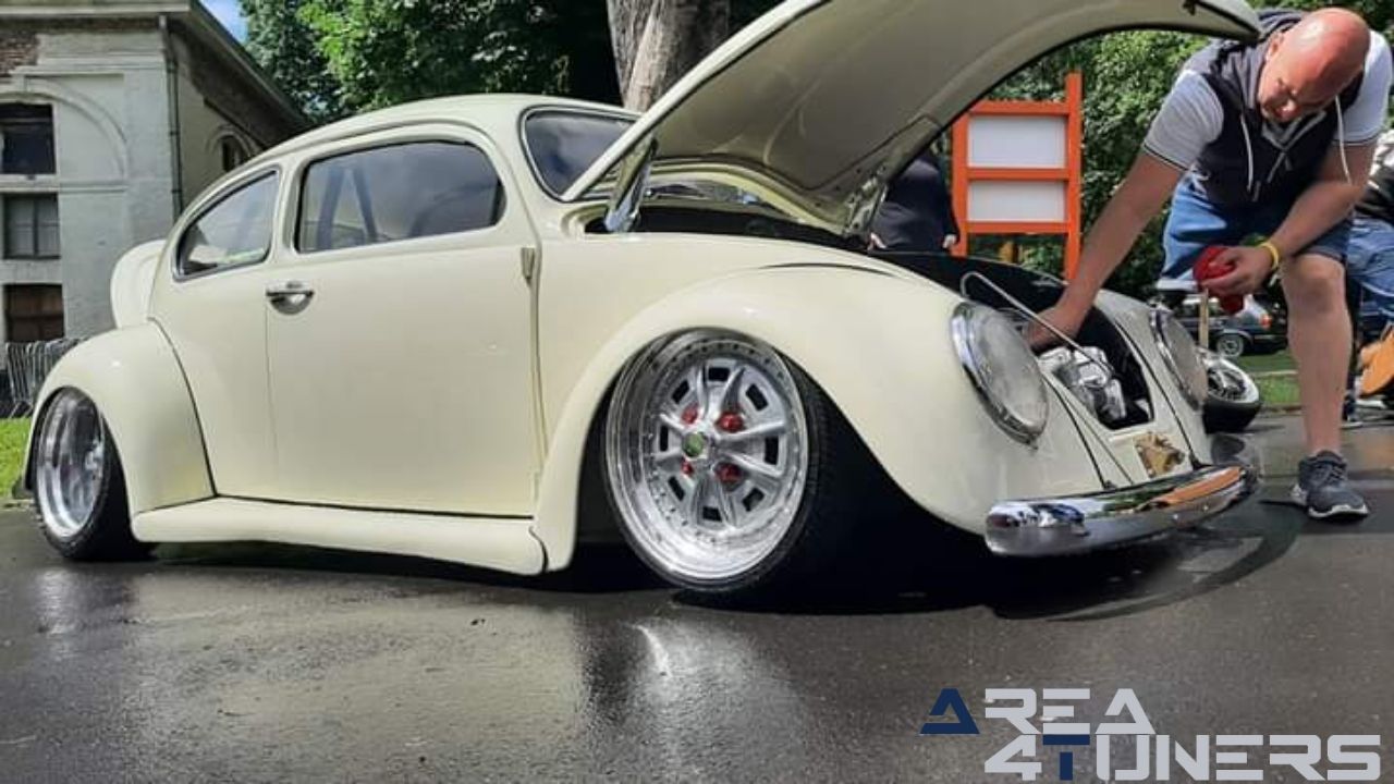 Petrolbrothers Air Watercooler Chapter 4
Imagen del reportaje de la revista Tuning Area4tuners.es, de la concentración de coches Tuning del año 2024 en Welsbeke, Bélgica