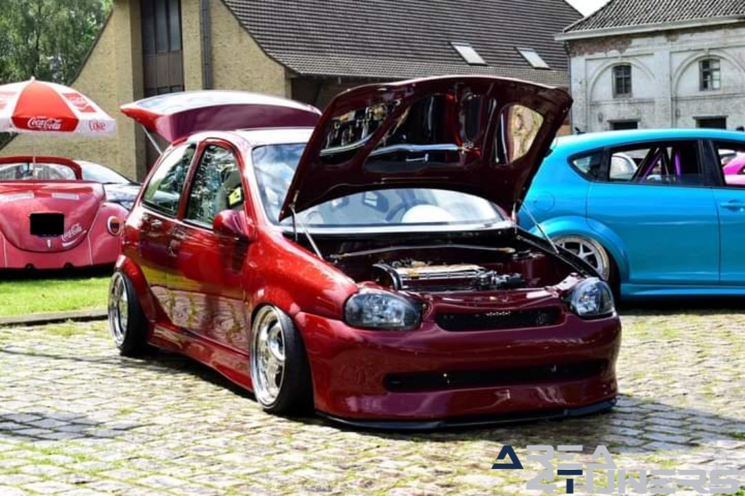 Petrolbrothers Air Watercooler Chapter 4
Imagen del reportaje de la revista Tuning Area4tuners.es, de la concentración de coches Tuning del año 2024 en Welsbeke, Bélgica