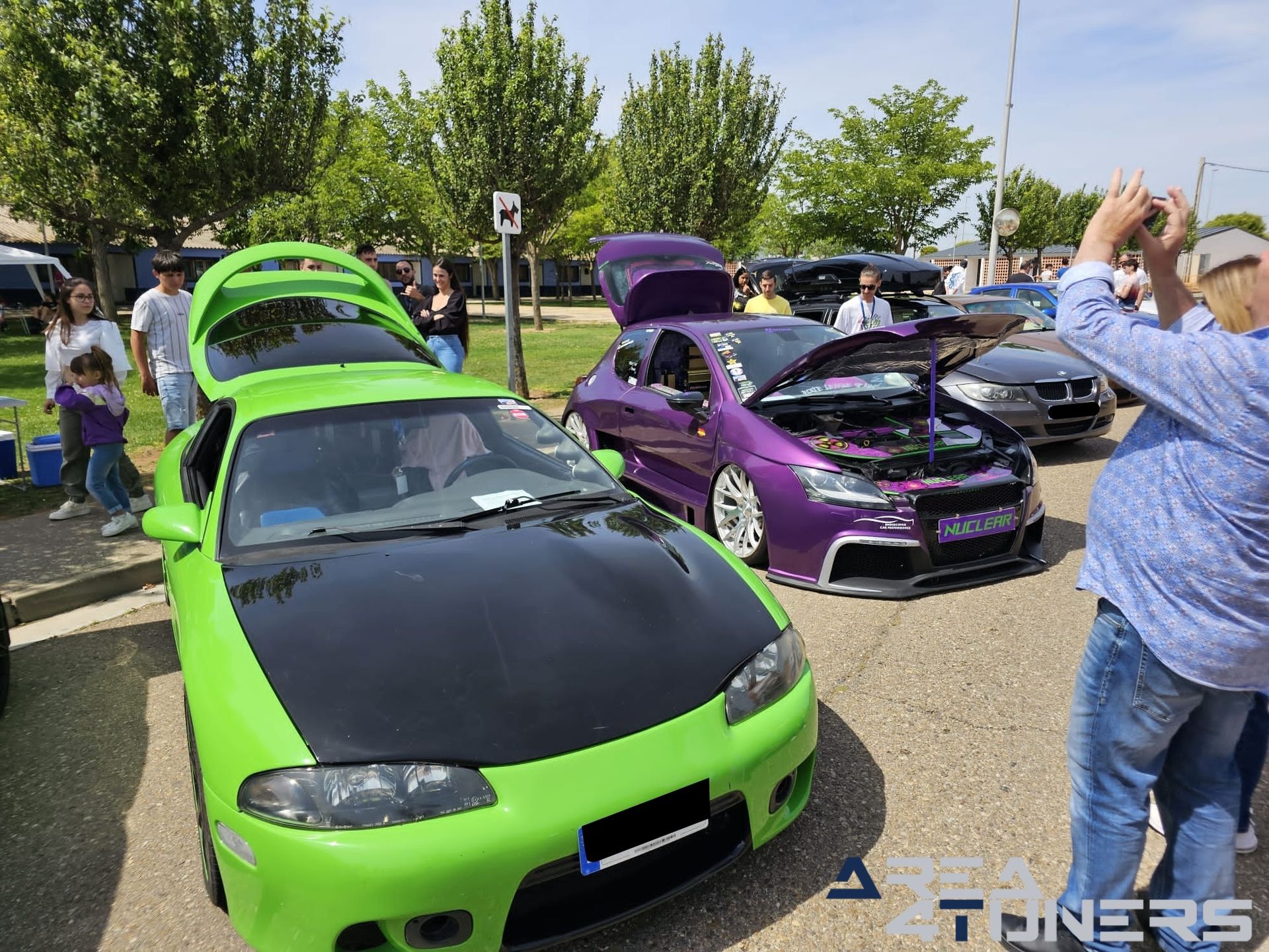 La Guarida Motorshow 2024
Imagen del reportaje de la revista Tuning Area4tuners.es, de la concentración de coches Tuning del año 2024 en Figueruelas, Zaragoza, España