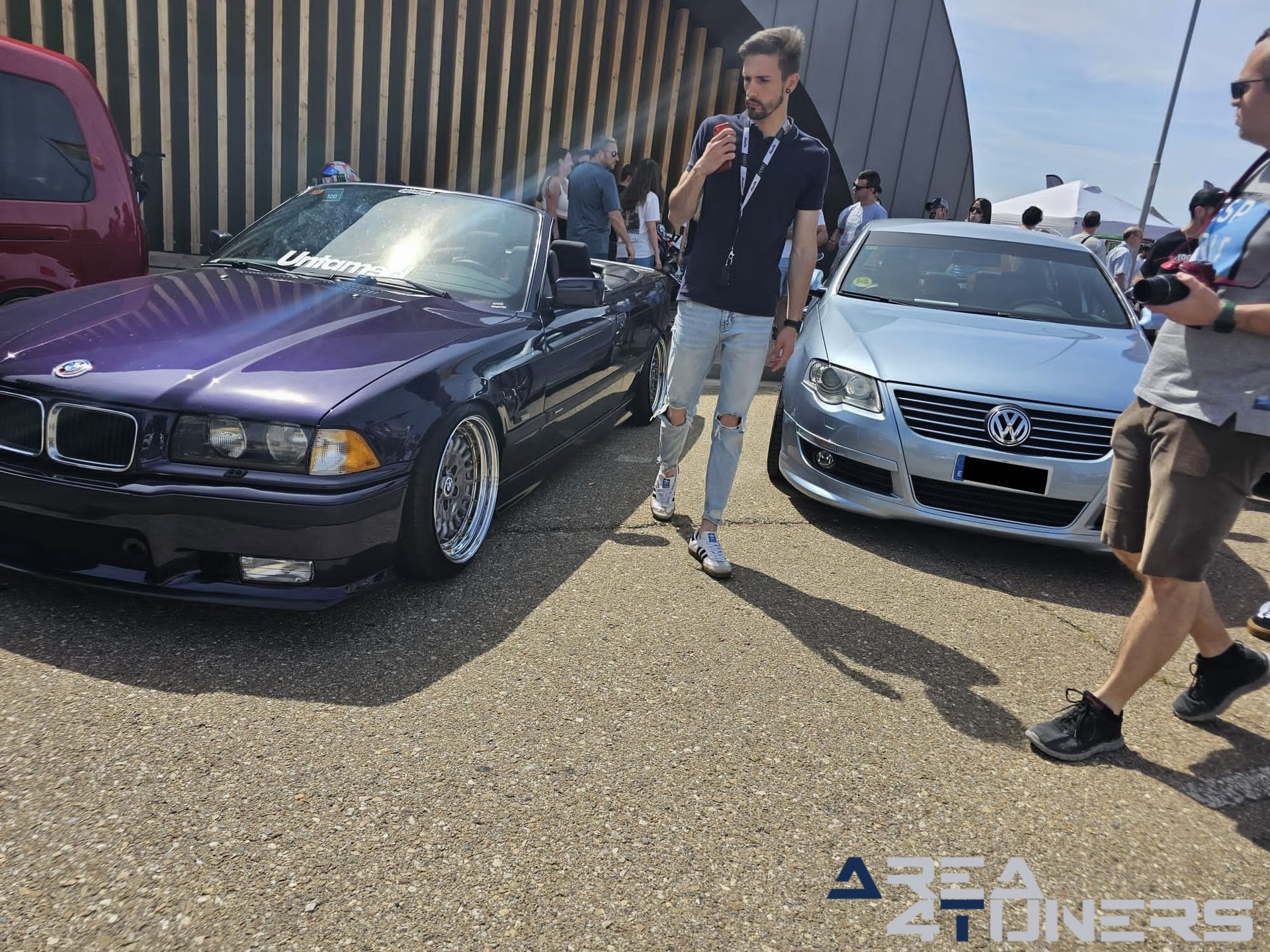 La Guarida Motorshow 2024
Imagen del reportaje de la revista Tuning Area4tuners.es, de la concentración de coches Tuning del año 2024 en Figueruelas, Zaragoza, España