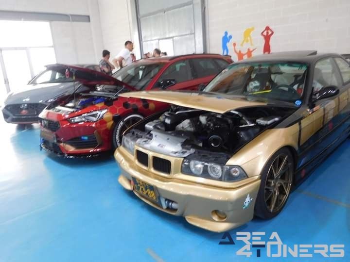 Expo Motor Villa De Noja
Imagen del reportaje de la revista Tuning Area4tuners.es, de la concentración de coches Tuning del año 2024 en Noja, Cantabria, España