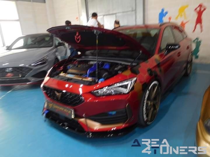 Expo Motor Villa De Noja
Imagen del reportaje de la revista Tuning Area4tuners.es, de la concentración de coches Tuning del año 2024 en Noja, Cantabria, España