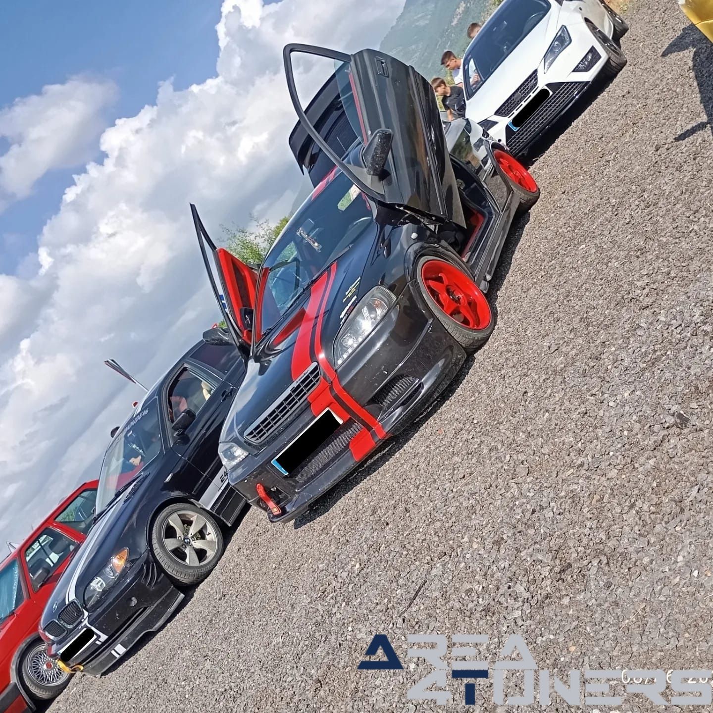 3a Expo Kdd Automovilística La Granja
Imagen del reportaje de la revista Tuning Area4tuners.es, de la concentración de coches Tuning del año 2024 en La Granja, Cáceres, España
