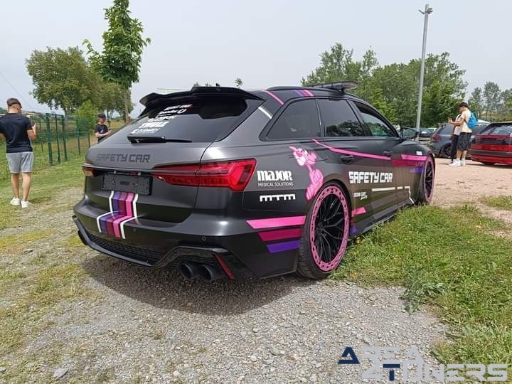 Roda Motor Event 2k24
Imagen del reportaje de la revista Tuning Area4tuners.es, de la concentración de coches Tuning del año 2024 en Les Masies De Roda, Barcelona, España