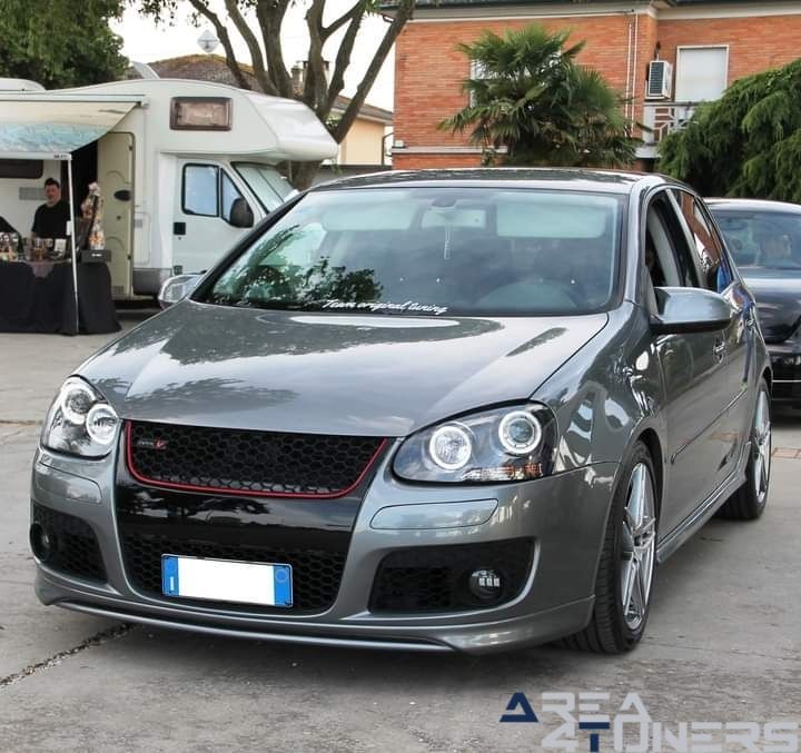 3 Estate Tuning Night Serravalle
Imagen del reportaje de la revista Tuning Area4tuners.es, de la concentración de coches Tuning del año 2024 en Serravalle, Ferrara, Italia
