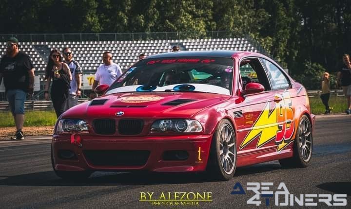 Swk's Grillkvall 2024 Insläpp
Imagen del reportaje de la revista Tuning Area4tuners.es, de la concentración de coches Tuning del año 2024 en Mantorp, Suecia