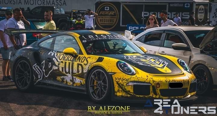 Swk's Grillkvall 2024 Insläpp
Imagen del reportaje de la revista Tuning Area4tuners.es, de la concentración de coches Tuning del año 2024 en Mantorp, Suecia