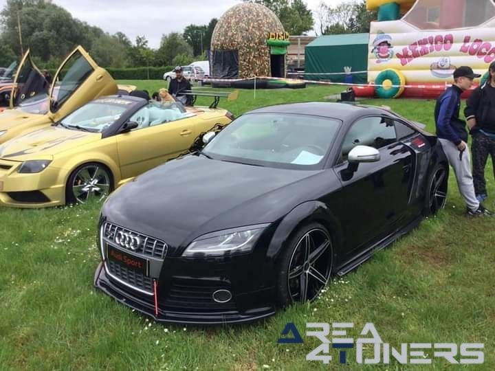 Explosif Tuning Club 2024
Imagen del reportaje de la revista Tuning Area4tuners.es, de la concentración de coches Tuning del año 2024 en Sempigny, Francia