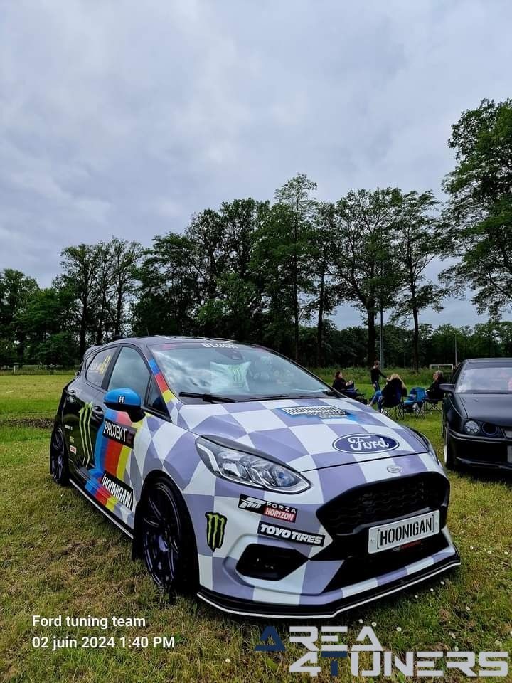 Caramel 2 Designed With Passion
Imagen del reportaje de la revista Tuning Area4tuners.es, de la concentración de coches Tuning del año 2024 en Merkplas, Bélgica.