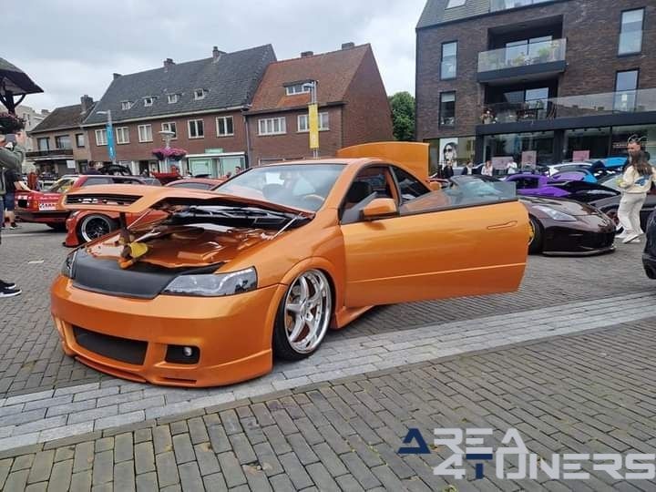 Show Your Dream The End
Imagen del reportaje de la revista Tuning Area4tuners.es, de la concentración de coches Tuning del año 2024 en Pelt, Bélgica