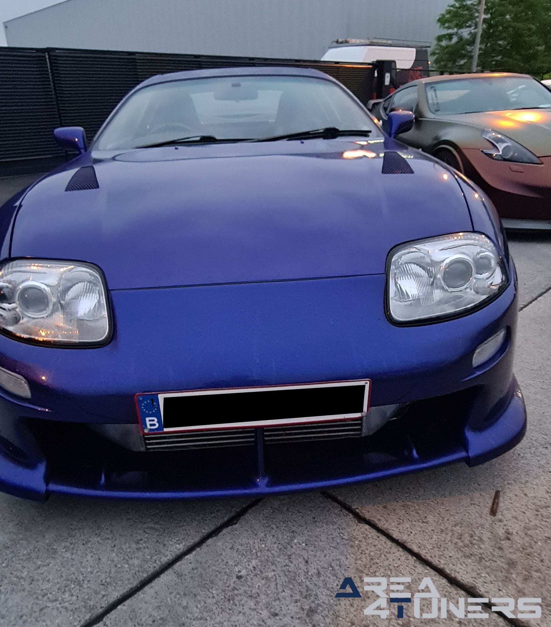 Nosferatu Aratrum Tuning Night
Imagen del reportaje de la revista Tuning Area4tuners.es, de la concentración de coches Tuning del año 2024 en Balen, Bélgica