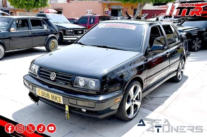 1er Aniversario Gael El Tóxico
Imagen del reportaje de la revista Tuning Area4tuners.es, de la concentración de coches Tuning del año 2024 en San Hipólito, Puebla, México