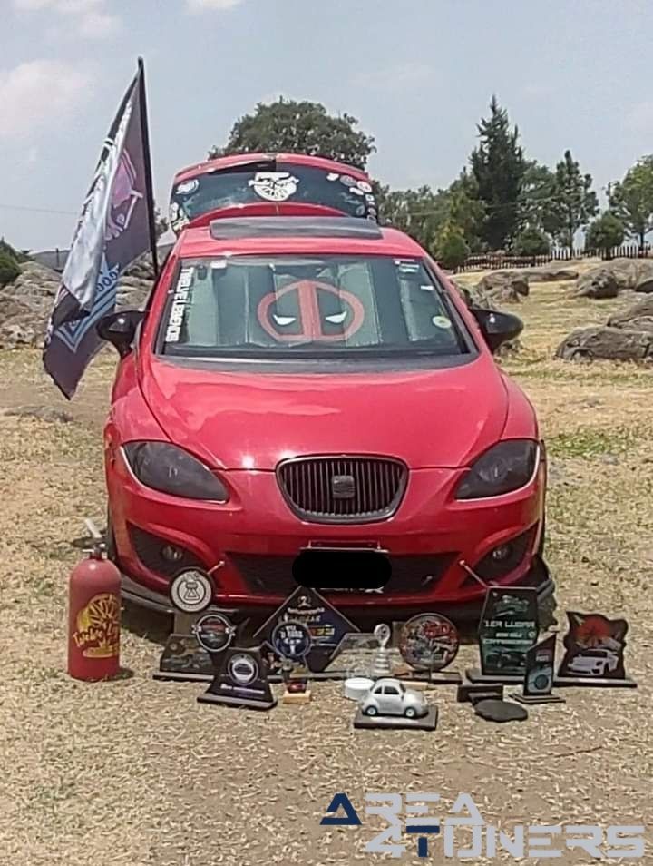 1er Aniversario Team Bodoque
Imagen del reportaje de la revista Tuning Area4tuners.es, de la concentración de coches Tuning del año 2024 en Bodoque, México.