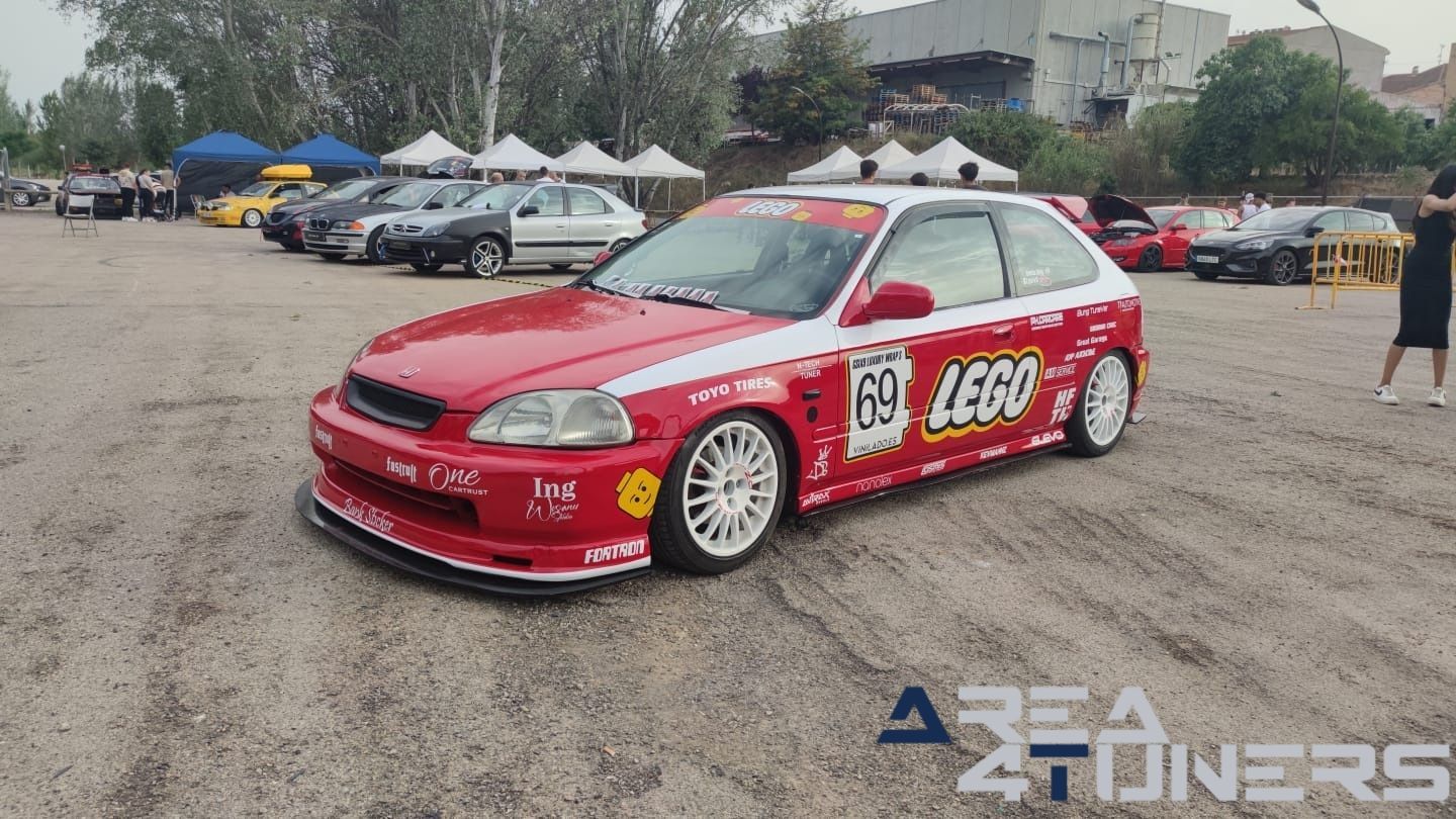 Hotweekend 2k24
Imagen del reportaje de la revista Tuning Area4tuners.es, de la concentración de coches Tuning del año 2024 en Mora D'Ebre, Tarragona, España