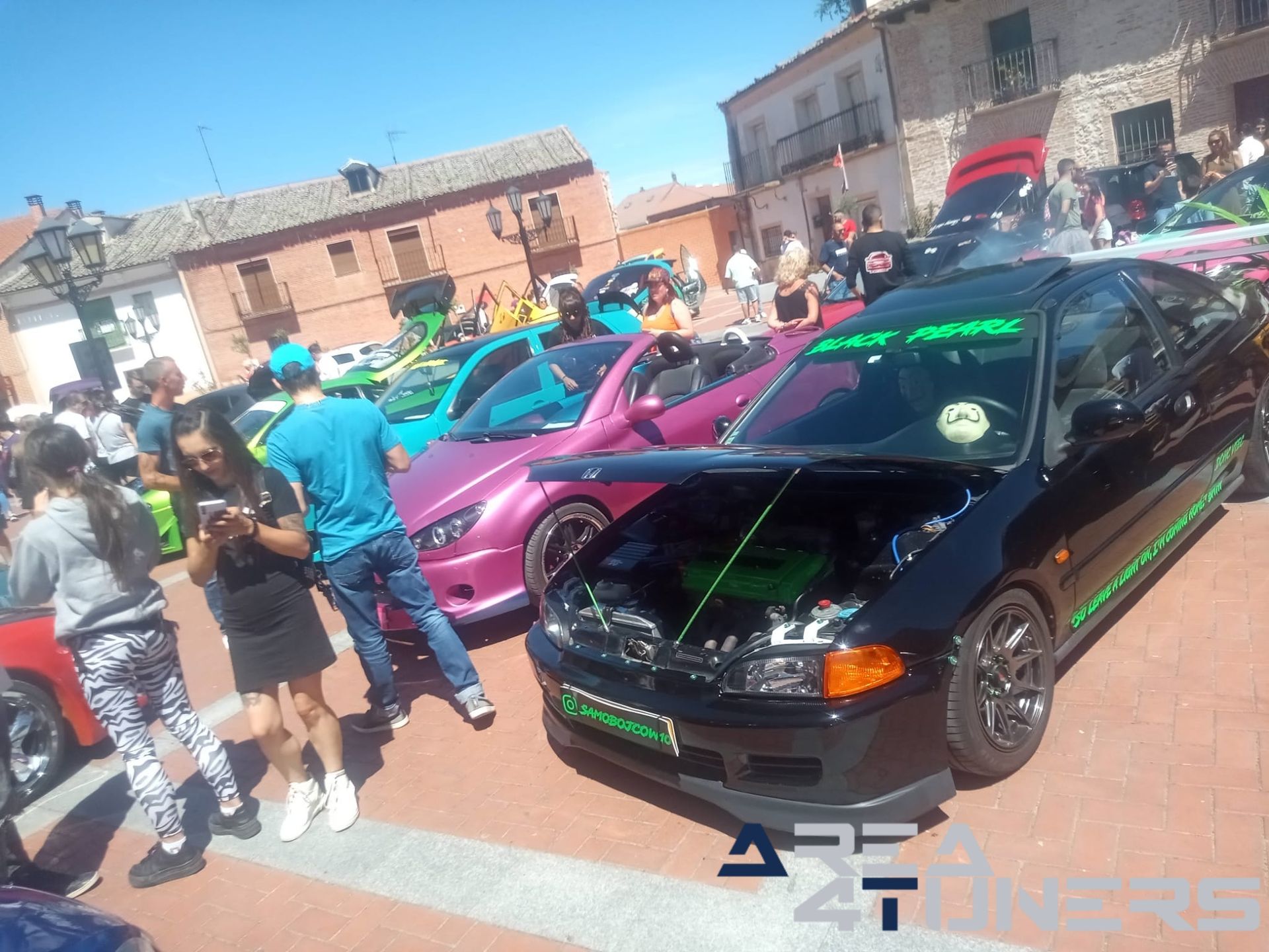 Aldeamayor Tuning Show
Imagen del reportaje de la revista Tuning Area4tuners.es, de la concentración de coches Tuning del año 2024 en Aldeamayor De San Martín, Valladolid, España.