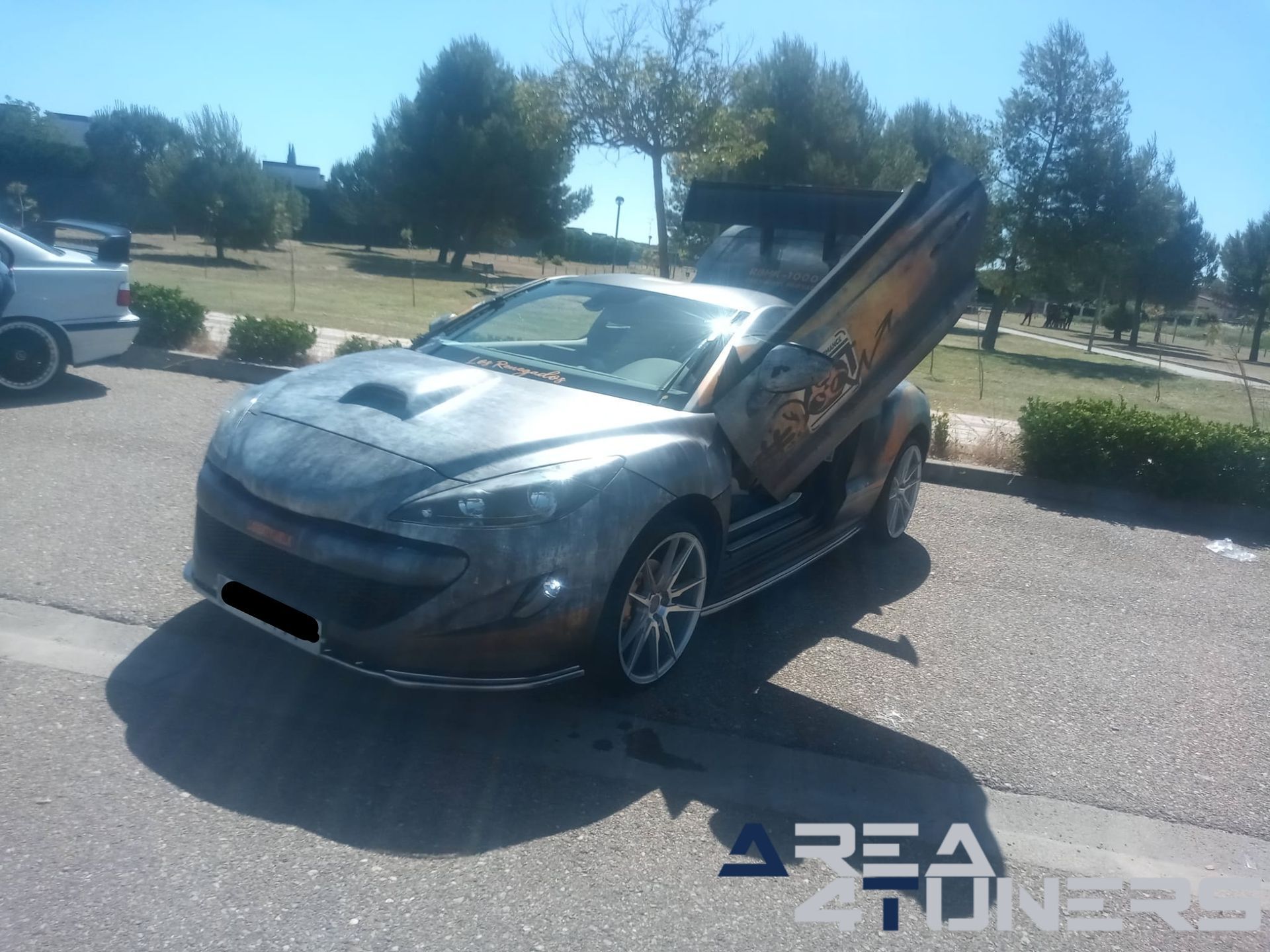 Aldeamayor Tuning Show
Imagen del reportaje de la revista Tuning Area4tuners.es, de la concentración de coches Tuning del año 2024 en Aldeamayor De San Martín, Valladolid, España.