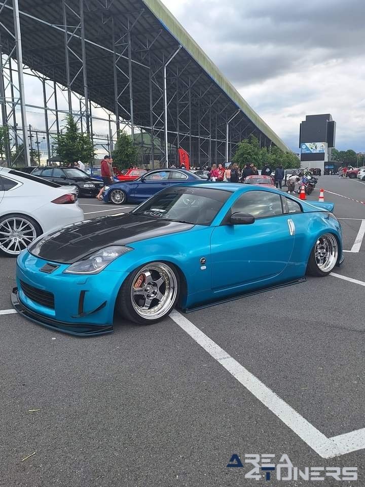 Adventure Tuning Night 12 Komen
Imagen del reportaje de la revista Tuning Area4tuners.es, de la concentración de coches Tuning del año 2024 en Comines-Warneton, Bélgica