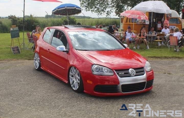 VW Days 2k24
Imagen del reportaje de la revista Tuning Area4tuners.es, de la concentración de coches Tuning del año 2024 en Seraucourt Le Grand, Francia