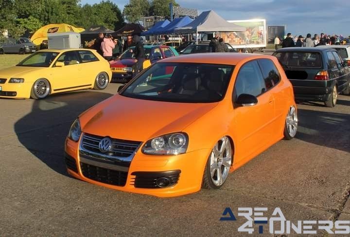 VW Days 2k24
Imagen del reportaje de la revista Tuning Area4tuners.es, de la concentración de coches Tuning del año 2024 en Seraucourt Le Grand, Francia