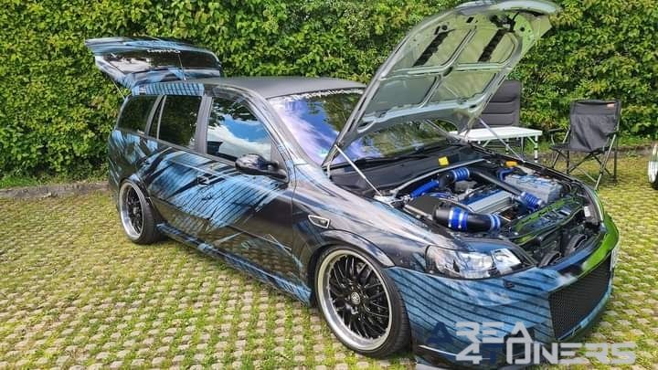 Spendentreff By Street Passion 5.0
Imagen del reportaje de la revista Tuning Area4tuners.es, de la concentración de coches Tuning del año 2024 en Strümpfelbruhnn, Alemania