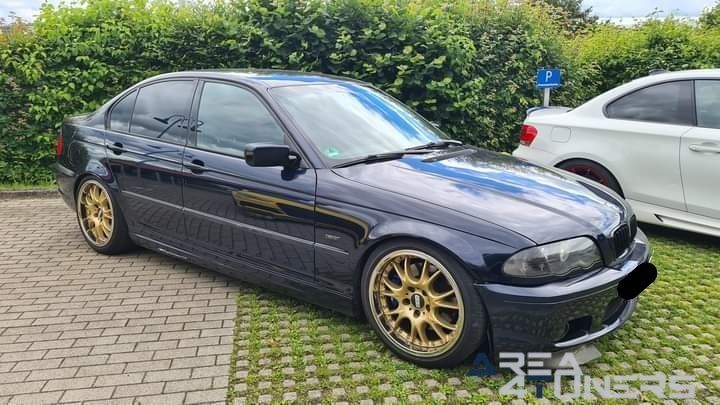 Spendentreff By Street Passion 5.0
Imagen del reportaje de la revista Tuning Area4tuners.es, de la concentración de coches Tuning del año 2024 en Strümpfelbruhnn, Alemania