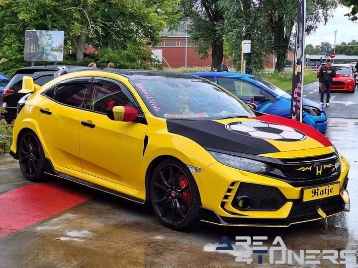 Free Drivers Crew 2024
Imagen del reportaje de la revista Tuning Area4tuners.es, de la concentración de coches Tuning del año 2024 en Zwevegem, Bélgica