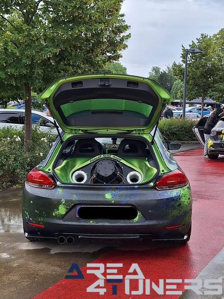 Free Drivers Crew 2024
Imagen del reportaje de la revista Tuning Area4tuners.es, de la concentración de coches Tuning del año 2024 en Zwevegem, Bélgica