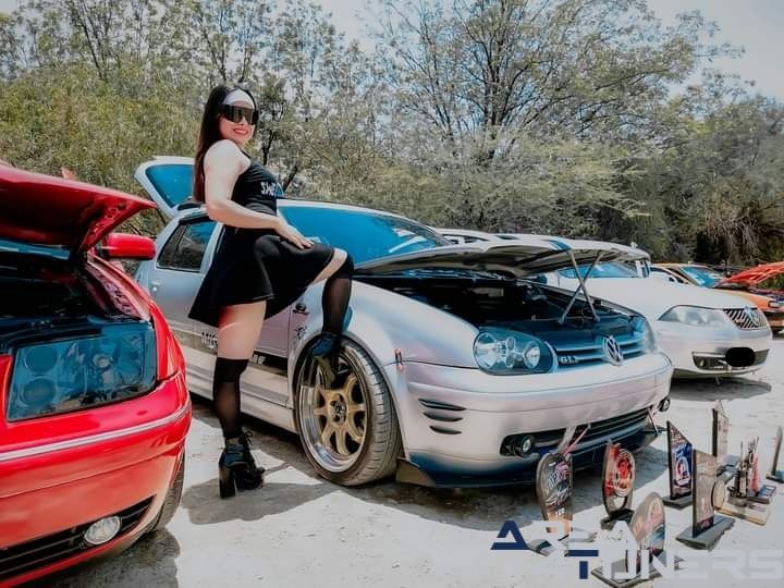 Enrramadas Fest
Imagen del reportaje de la revista Tuning Area4tuners.es, de la concentración de coches Tuning del año 2024 en Peñamiller, Querétaro, México.