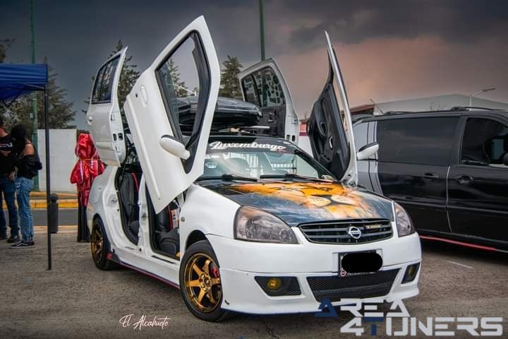 Convivencia Low Life
Imagen del reportaje de la revista Tuning Area4tuners.es, de la concentración de coches Tuning del año 2024 en Chalco De Díaz Covarrubias, México