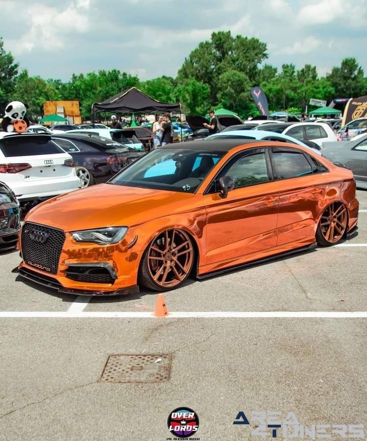 3 The Low Meet Village
Imagen del reportaje de la revista Tuning Area4tuners.es, de la concentración de coches Tuning del año 2024 en Casteblanco Veneto, Italia