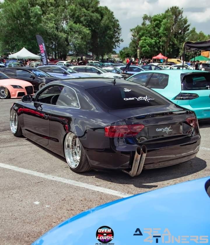 3 The Low Meet Village
Imagen del reportaje de la revista Tuning Area4tuners.es, de la concentración de coches Tuning del año 2024 en Casteblanco Veneto, Italia