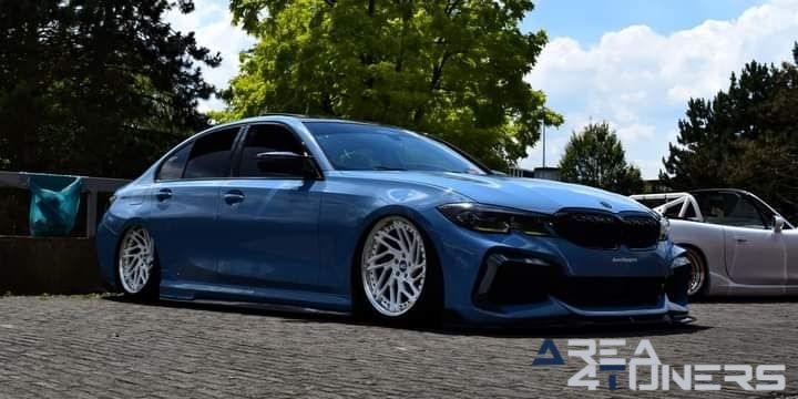 Scrwd 2
Imagen del reportaje de la revista Tuning Area4tuners.es, de la concentración de coches Tuning del año 2024 en Waregem, Bélgica