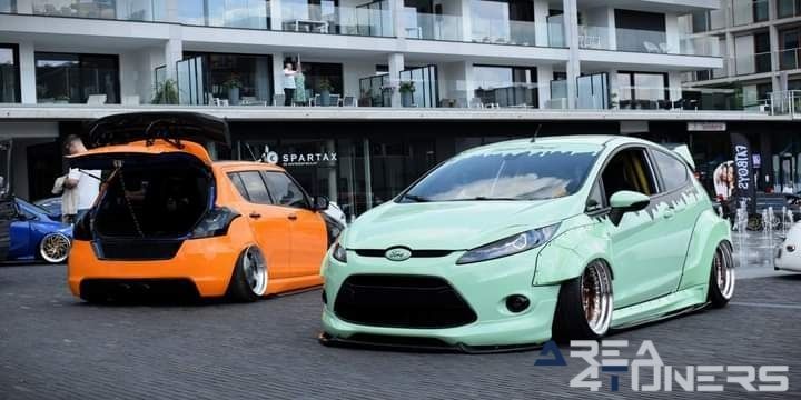 Scrwd 2
Imagen del reportaje de la revista Tuning Area4tuners.es, de la concentración de coches Tuning del año 2024 en Waregem, Bélgica