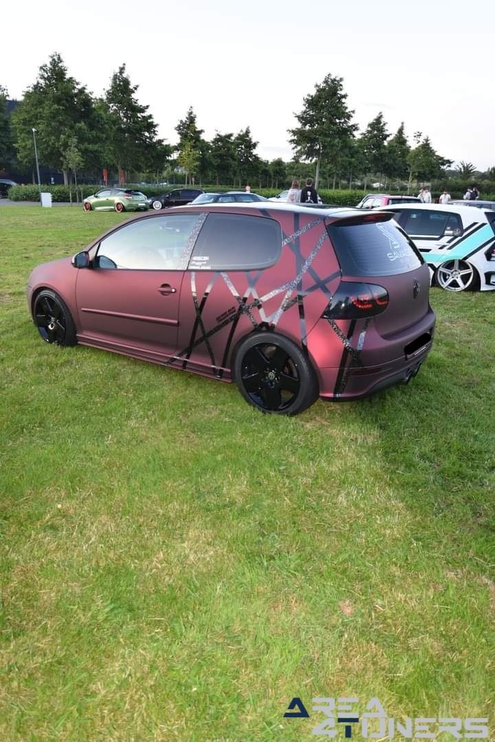 Modified Night 2024
Imagen del reportaje de la revista Tuning Area4tuners.es, de la concentración de coches Tuning del año 2024 en Wabbeke, Bélgica