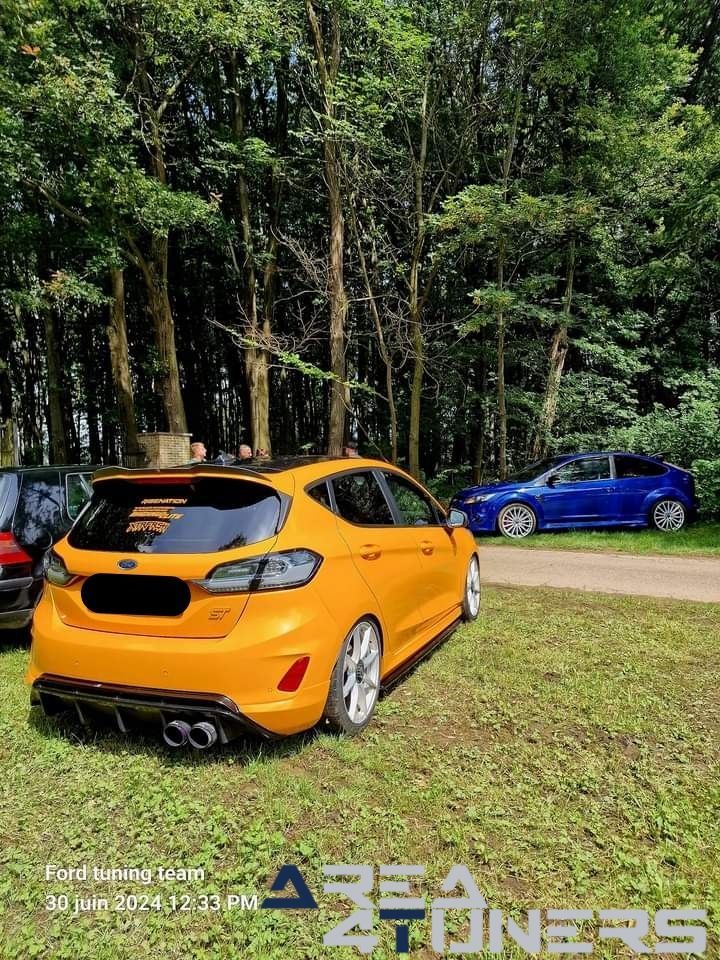 Shine The Castle 2.0
Imagen del reportaje de la revista Tuning Area4tuners.es, de la concentración de coches Tuning del año 2024 en Aarschot, Bélgica