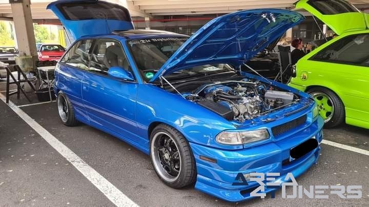 Selgros Cash And Carry
Imagen del reportaje de la revista Tuning Area4tuners.es, de la concentración de coches Tuning del año 2024 en Weiskirchen, Alemania