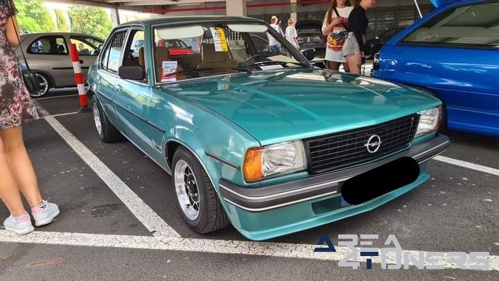 Selgros Cash And Carry
Imagen del reportaje de la revista Tuning Area4tuners.es, de la concentración de coches Tuning del año 2024 en Weiskirchen, Alemania