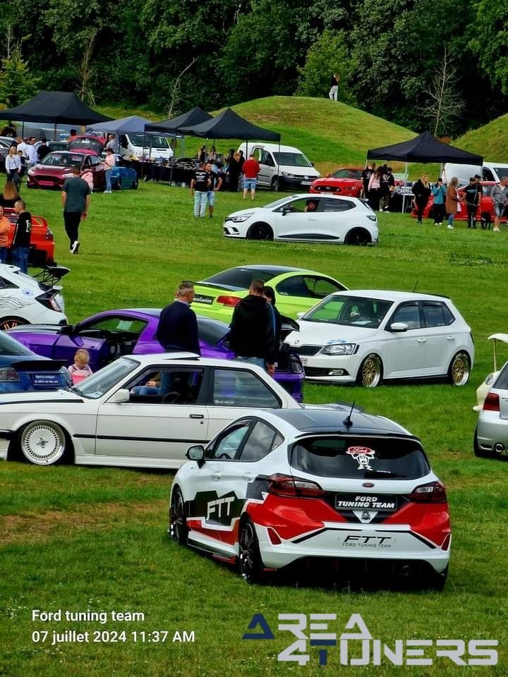 Vzw Passion For Cars
Imagen del reportaje de la revista Tuning Area4tuners.es, de la concentración de coches Tuning del año 2024 en Zondag, Holanda