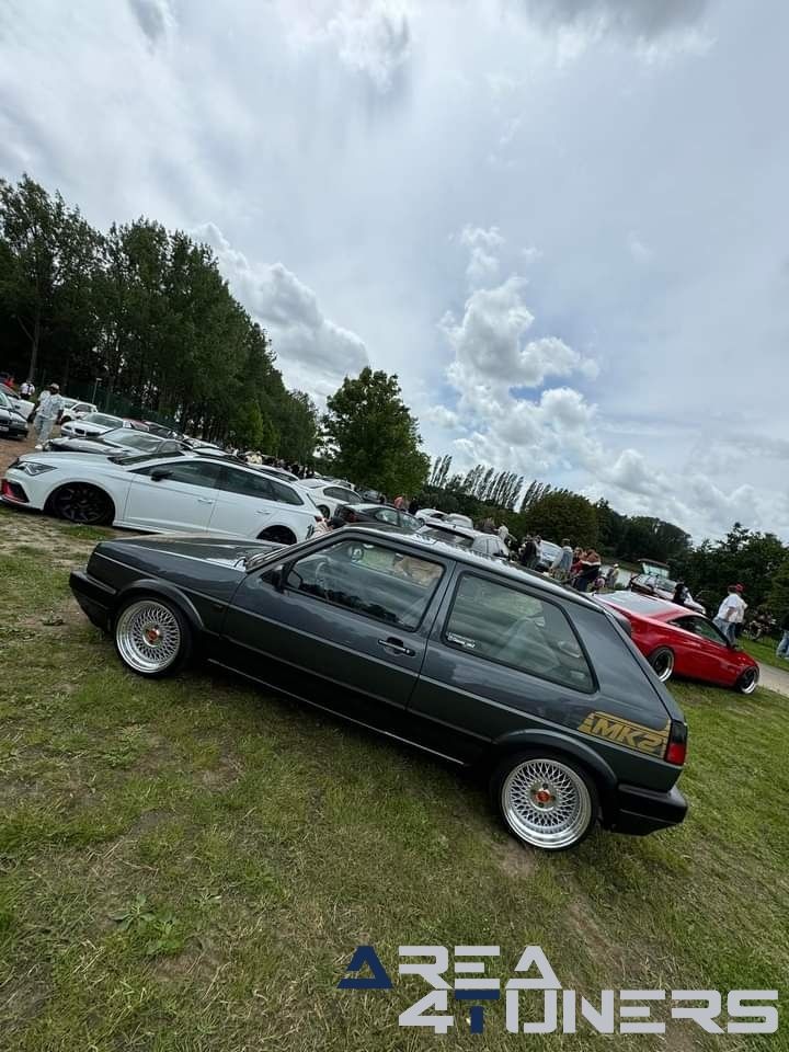 Drop Nation Lake Edition
Imagen del reportaje de la revista Tuning Area4tuners.es, de la concentración de coches Tuning del año 2024 en Chapelle Lez Herlaimont, Bélgica