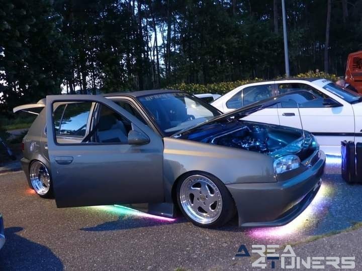 The Untouchables Tuning Night 15
Imagen del reportaje de la revista Tuning Area4tuners.es, de la concentración de coches Tuning del año 2024 en Meeuwen, Bélgica