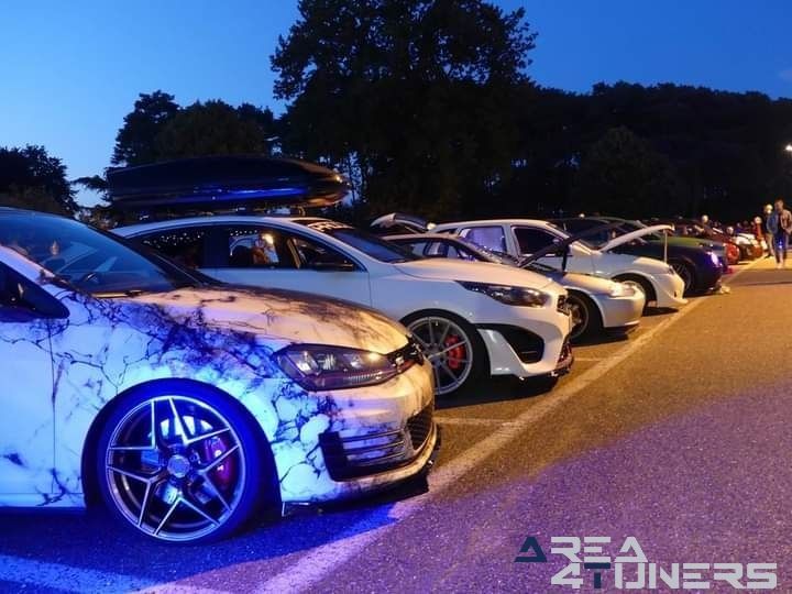 The Untouchables Tuning Night 15
Imagen del reportaje de la revista Tuning Area4tuners.es, de la concentración de coches Tuning del año 2024 en Meeuwen, Bélgica